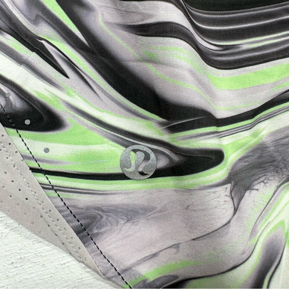 NWT Size 4 Lululemon Hotty Hot High-Rise Short 4" Special Edition PAWM/CHRM - Picture 5 of 8